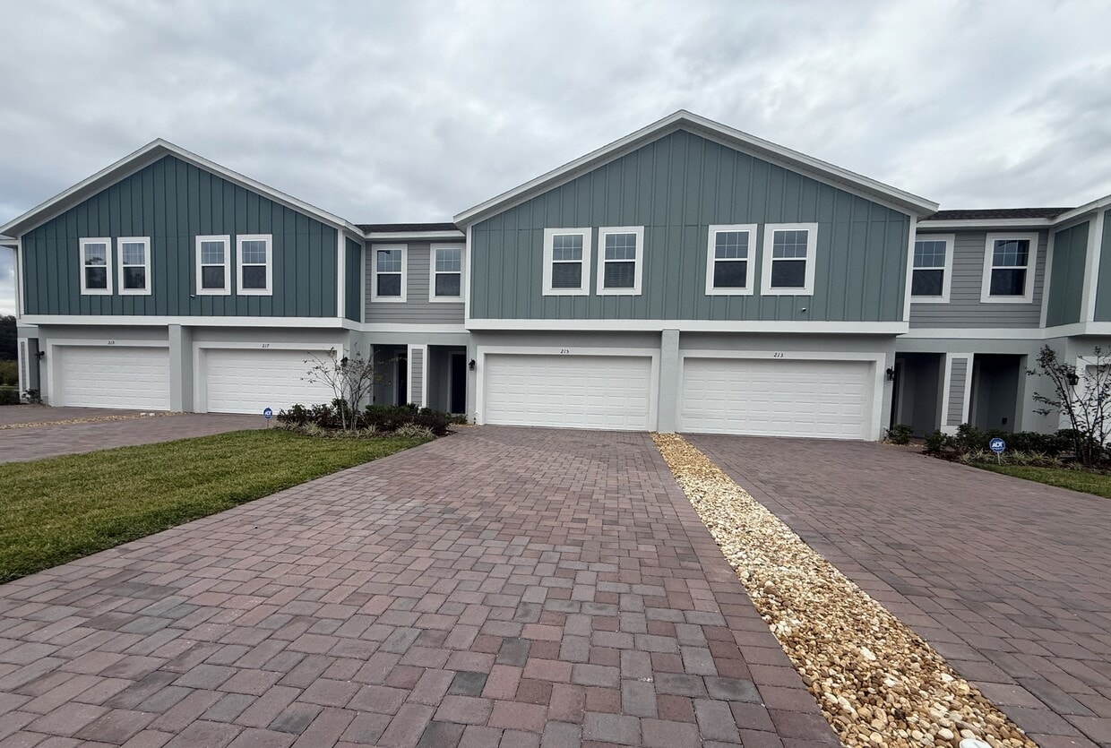 Foto principal - 215 Glass Onion Dr