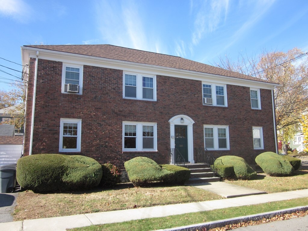 Primary Photo - 108 Bromfield St