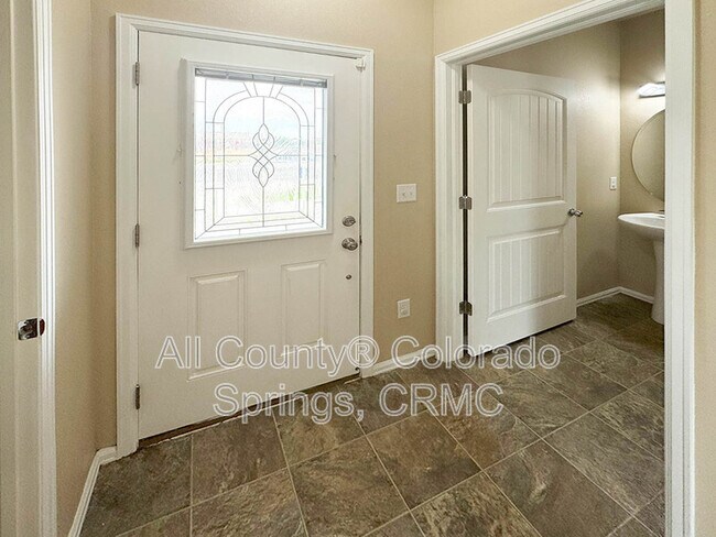 Foto del edificio - 4869 Pearl Kite View