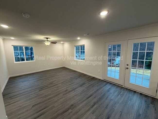 Building Photo - 3505 Marksbury Dr