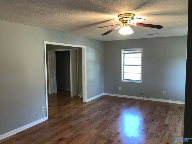 Foto del edificio - 2944 Lynnwood Cir SW