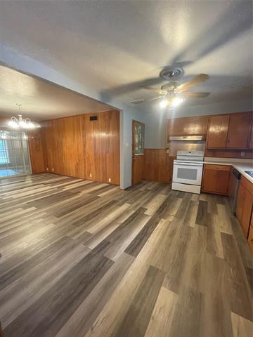 Foto del edificio - 1313 N Howeth St