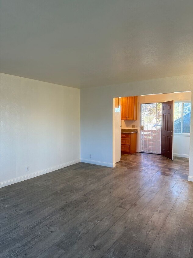 1467 82nd Ave Unit B, Oakland, CA 94621 Room for Rent in Oakland, CA