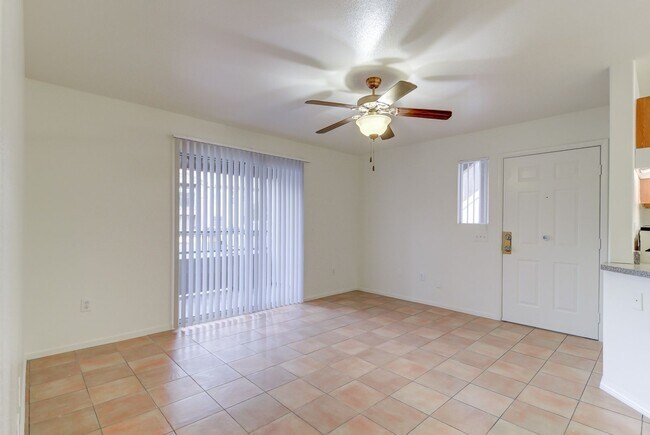 Foto del edificio - Rebecca Raiter Avenue #101, Las Vegas, NV ...