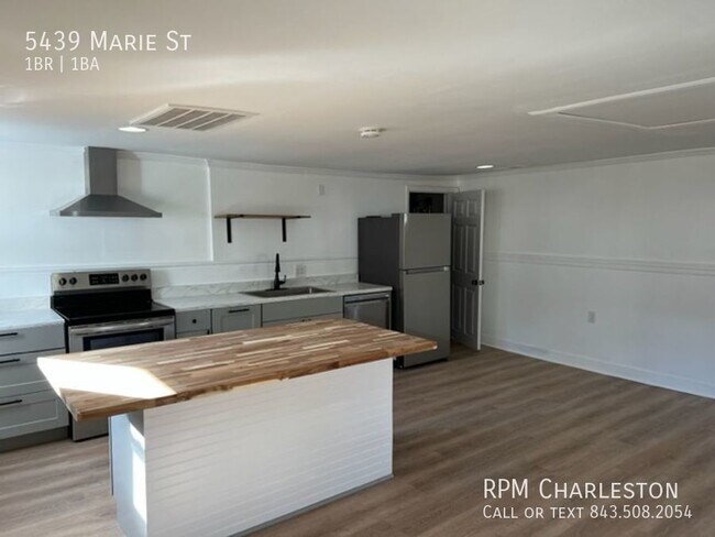Foto del edificio - Newly Updated Cottage