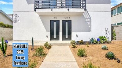 Building Photo - 1215 N Kingsley Dr