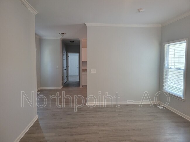 Foto del edificio - 679 Smith St SW