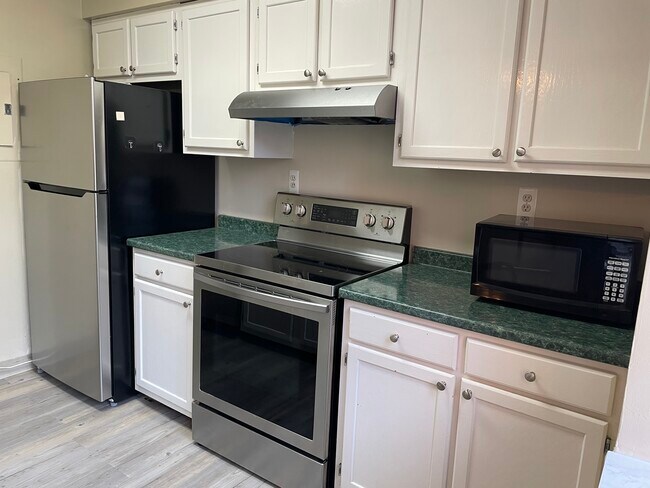 Kitchen - 55 M St NW