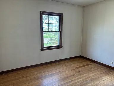 Building Photo - 189 N Park Dr