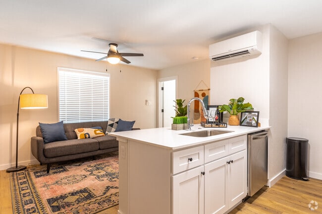 A12 - Sala de estar - THE EASTERN