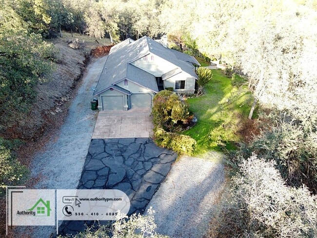 Building Photo - 15714 Middletown Park Dr