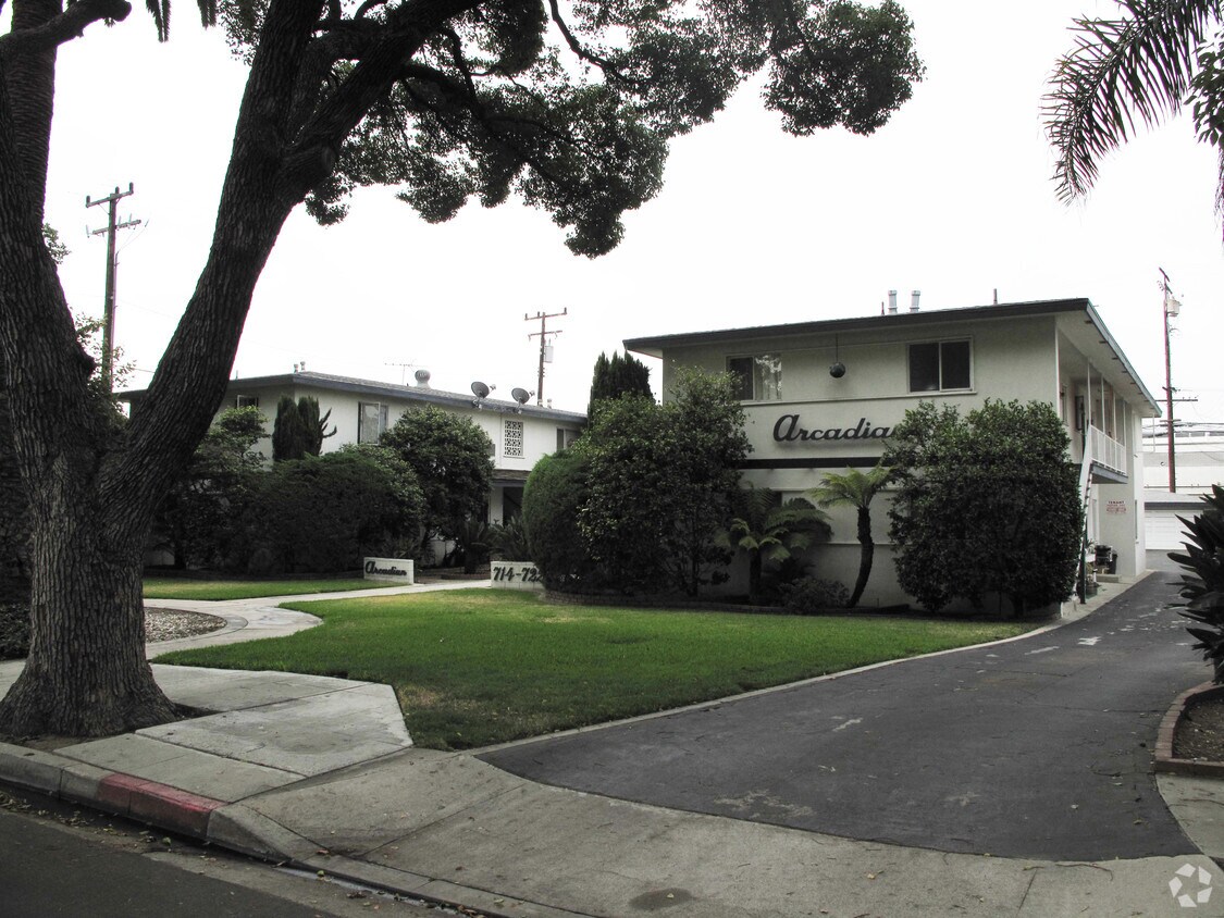 Foto del edificio - 714 Arcadia Ave