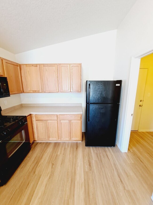 Foto del edificio - 3 bed 2 bath home in Huning Ranch