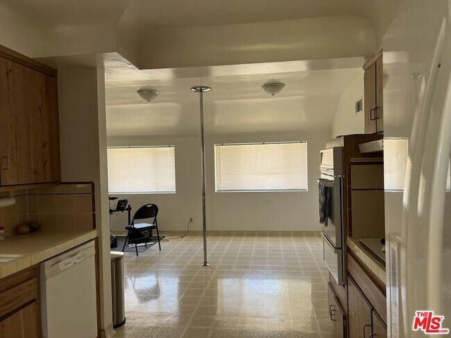 Foto del edificio - 5604 Chariton Ave