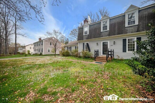 Building Photo - 1771 Robindale Rd