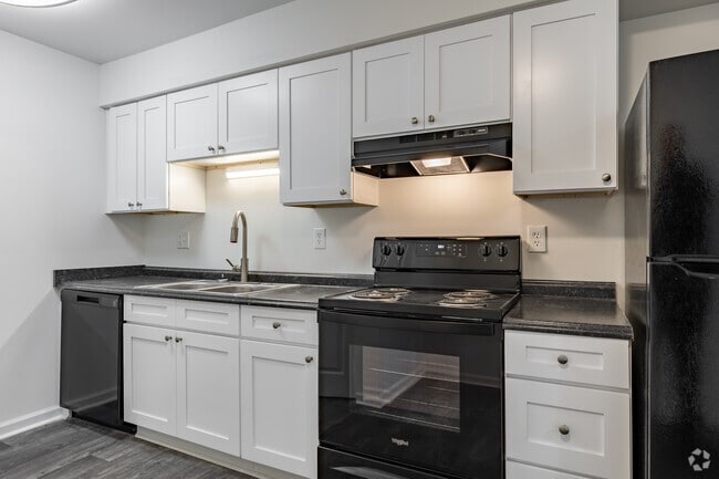 2BR, 1BA - 850SF - Phenix City Apartments