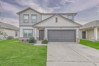 Building Photo - 1024 Water Oak Ln