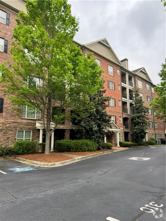Building Photo - 2300 Peachford Rd