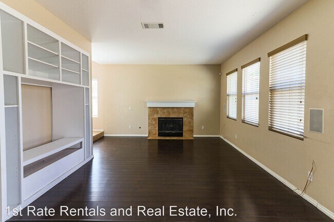 Building Photo - 3 br, 2.5 bath House - 22012 Mimosa Lane