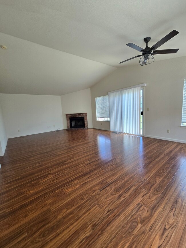 Building Photo - 1769 Heather Cir