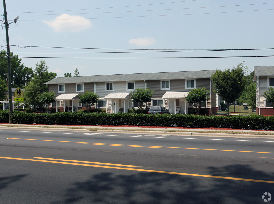 Building Photo - Tidewater Townhomes