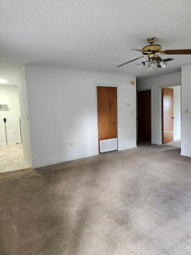 Sala de estar - 25 6th St