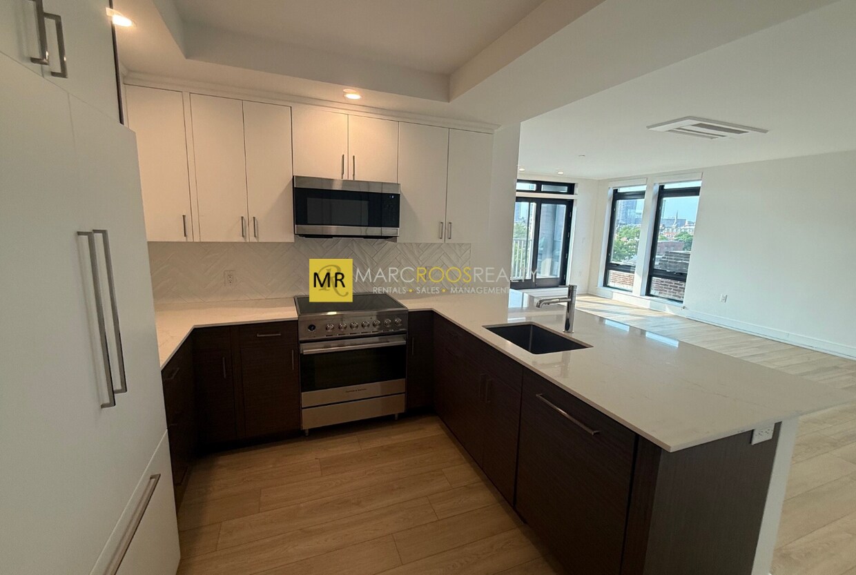 Foto principal - 1950 Washington St