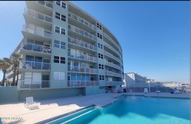 Foto del edificio - 800 N Atlantic Ave