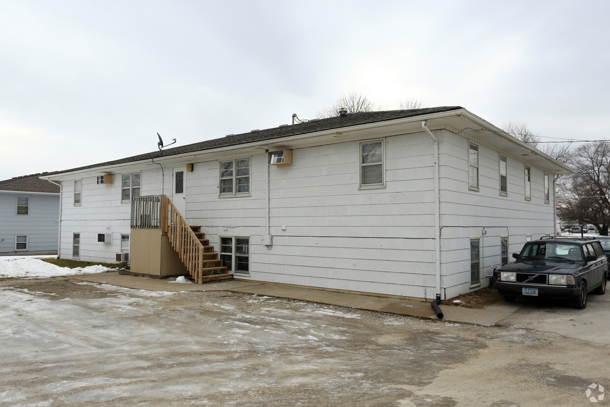 4729 NW 62nd Ave, Johnston, IA 50131 Apartments in Johnston, IA