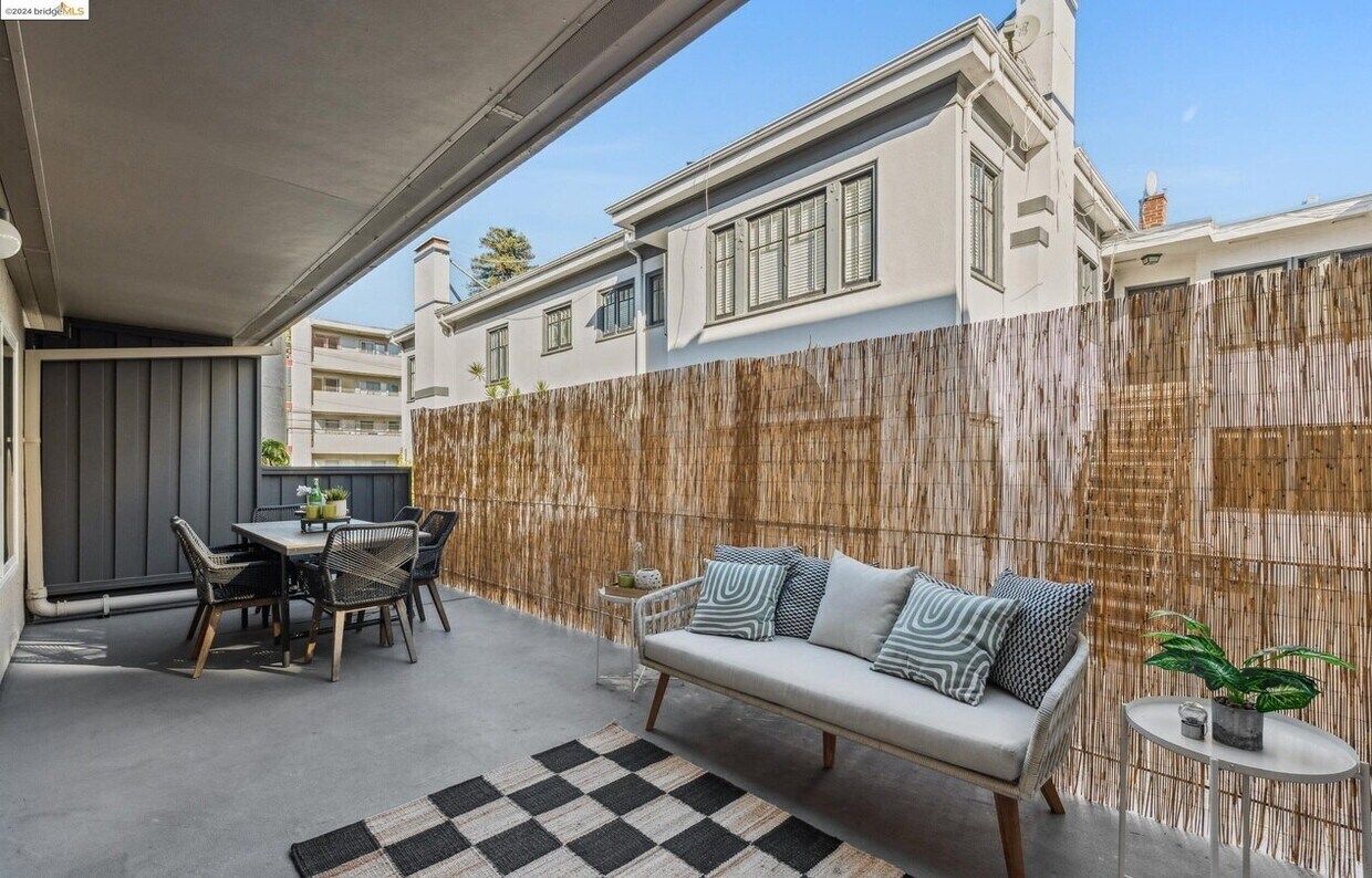 Foto principal - "Chic 1-Bed Oasis with Hardwood & Marble F...