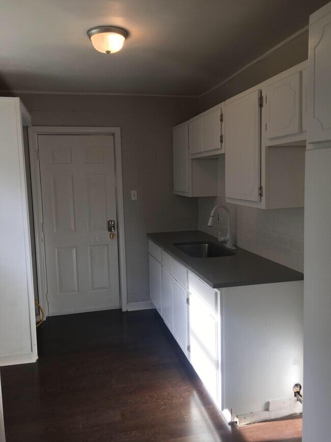 Foto del edificio - 804 N 22nd St
