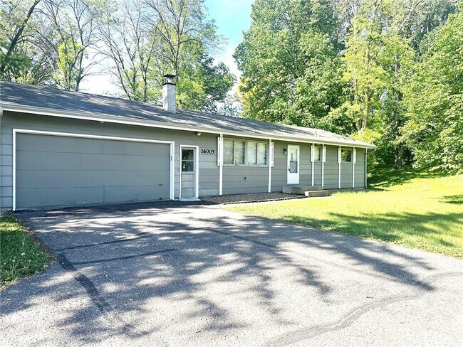 Foto del edificio - 16005 County Rd 6