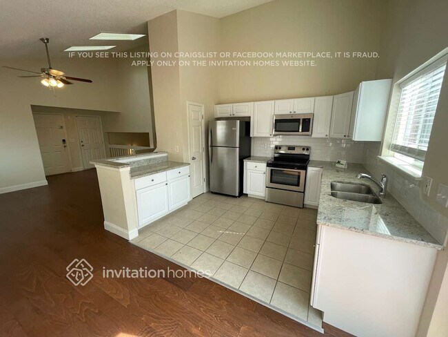 Building Photo - 21906 Saddlebrook Ct
