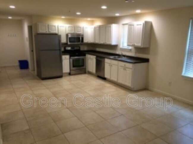 Foto del edificio - 323-325 College Street, Unit 2