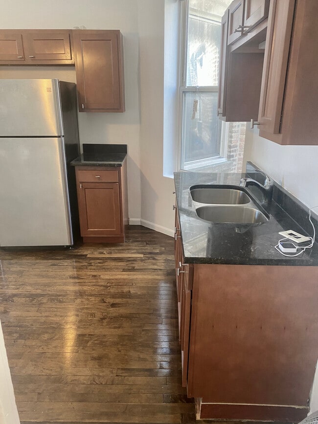 Kitchen - 2912 S Wentworth Ave