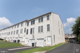 Building Photo - 274 Lauriston St