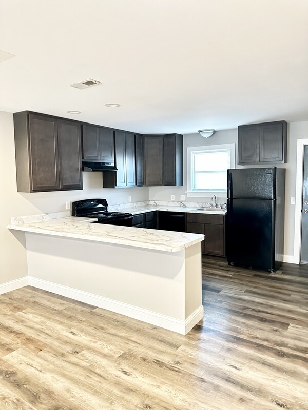 Foto del edificio - 1111 Columbus Cir