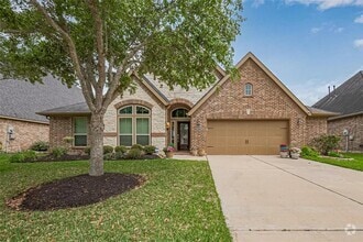 Building Photo - 2722 Park Oak Ct
