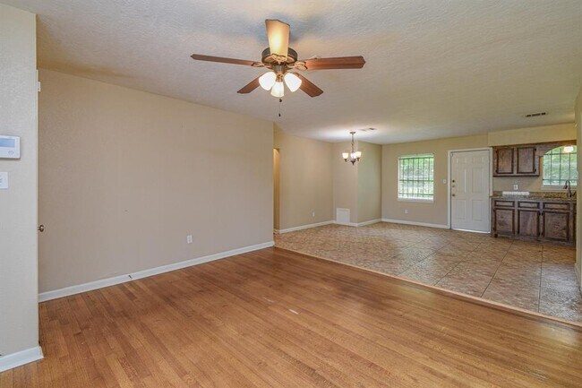 Building Photo - 5214 Dumore Dr
