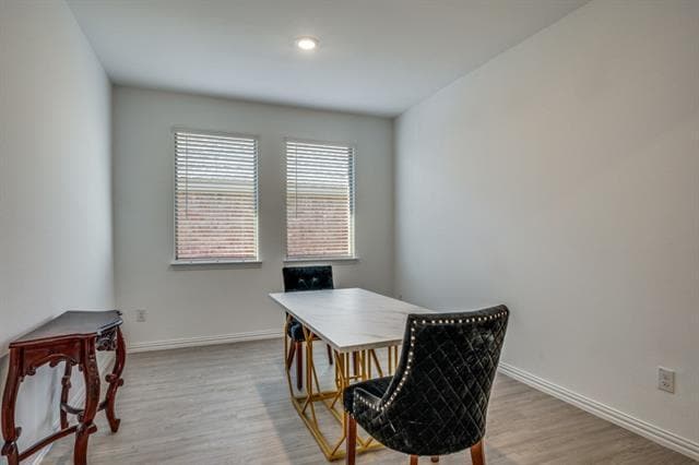 Building Photo - 1413 Rousseau Dr