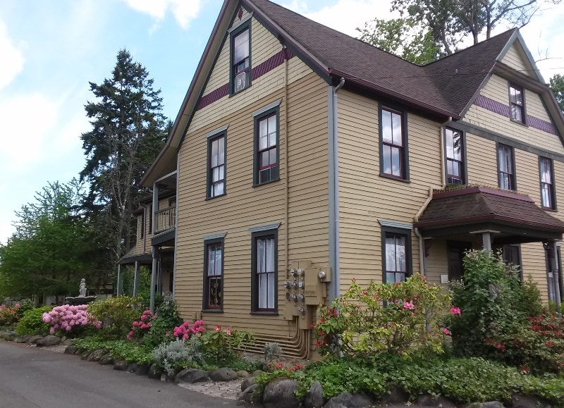 Primary Photo - 12323 A St S