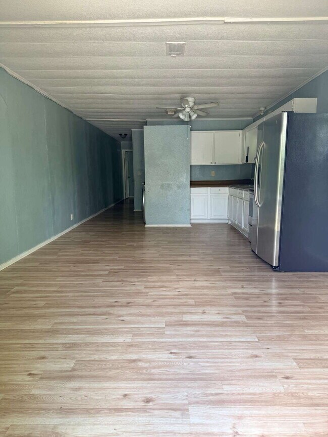 Foto del edificio - Newly Renovated 2 bed/1 bath