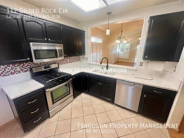 Foto del edificio - 112 Gilded Rock Cir