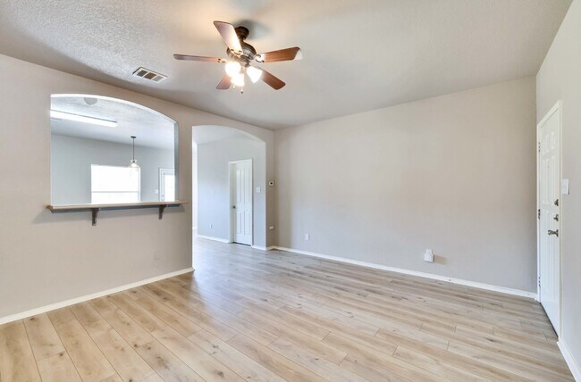 Foto del edificio - 11716 Channing Dr