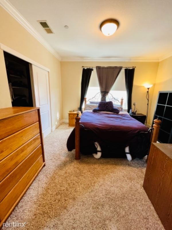 Foto del edificio - 2 br, 2.5 bath Townhome - 400 Washington Sq