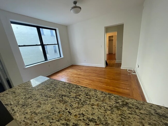 Building Photo - 31-14 35th St