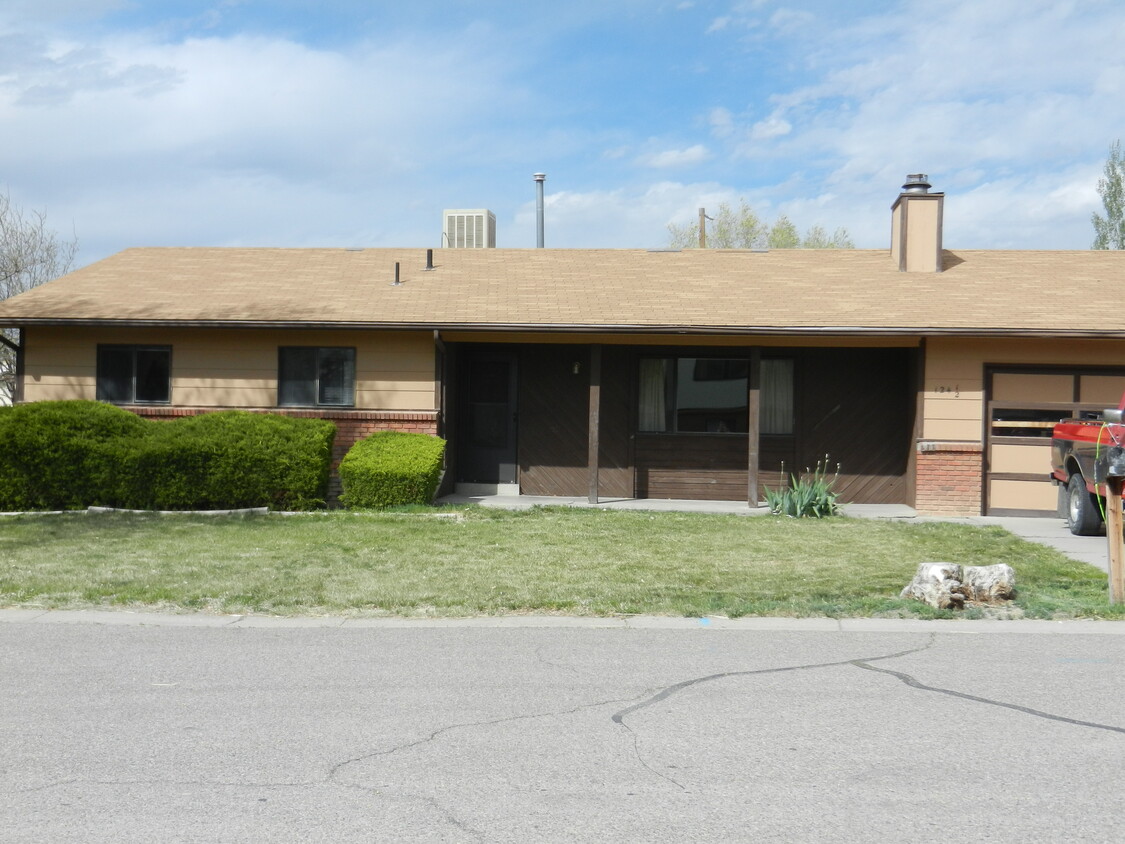Primary Photo - 124 Anna Dr