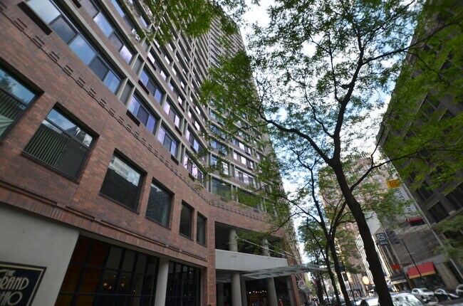Foto del edificio - 211 E Ohio St