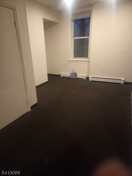 Foto del edificio - 817 Ringwood Ave