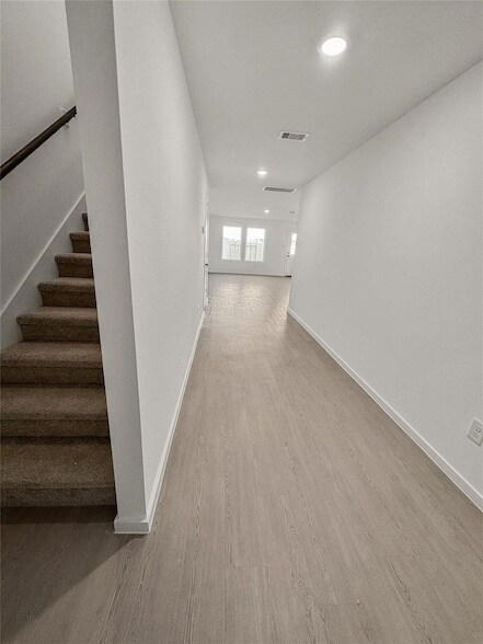 Foto del edificio - 12430 Wild Strawberry Rd